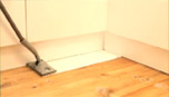 How to paint a wooden floor 